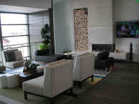 lobby.jpg (161652 bytes)