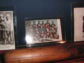 pict8252.jpg (200370 bytes)