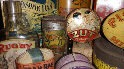 Lacrosse Tin.jpg (509357 bytes)